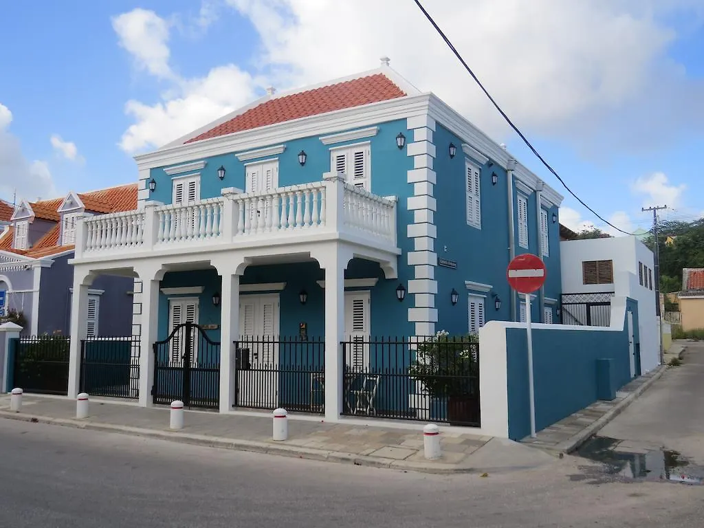 Kas Di Laman Apartments Punda Curaçao