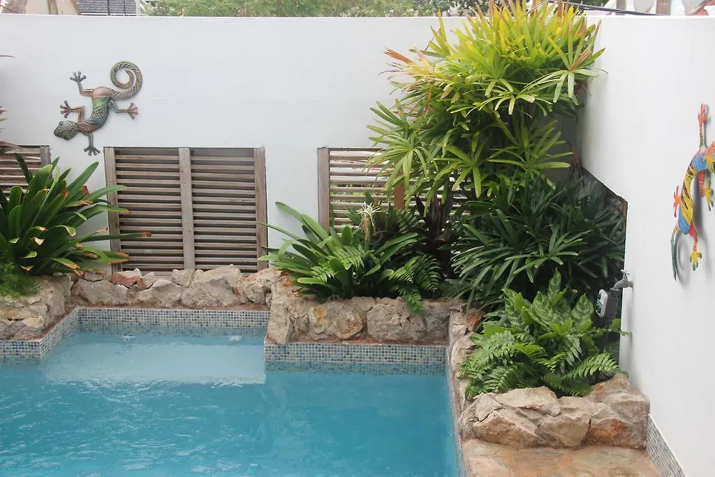 Kas Di Laman Apartments Punda