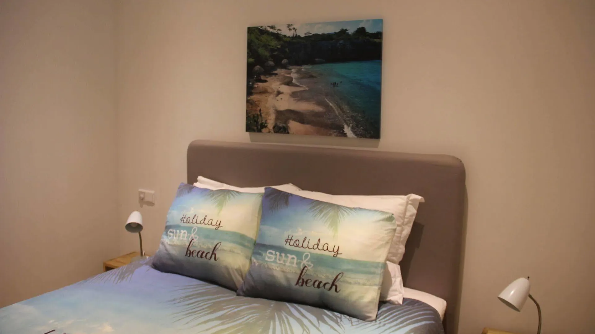 Kas Di Laman Apartments Punda